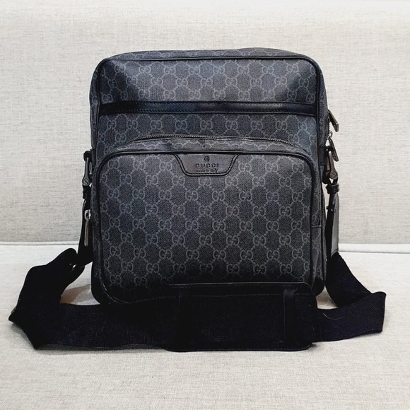 A 428- 💯 % authentic Gucci crossbody bag - Picture 3 of 16
